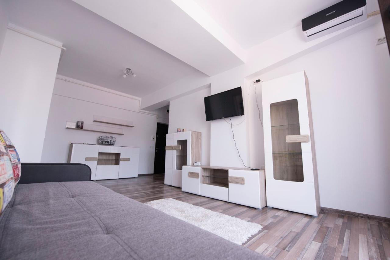 Labirint Apartament Constanta Bagian luar foto