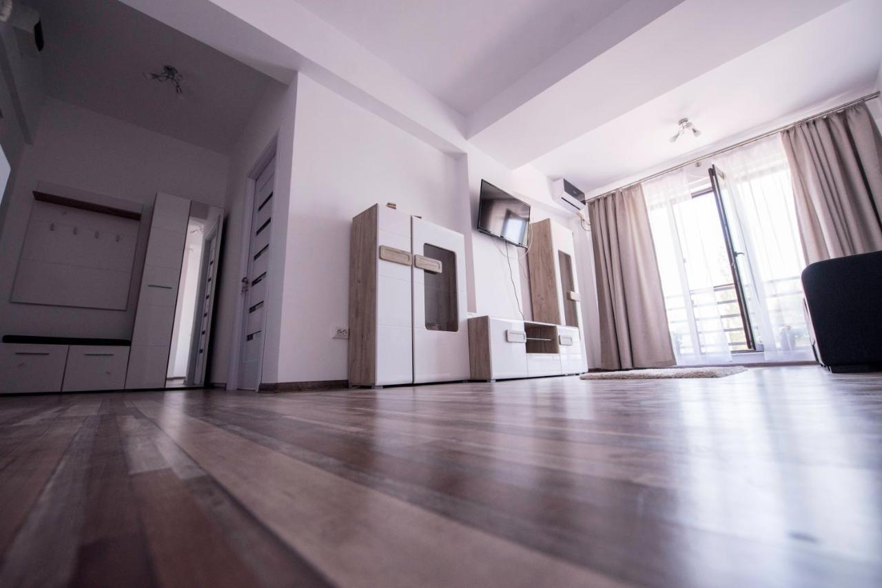 Labirint Apartament Constanta Bagian luar foto