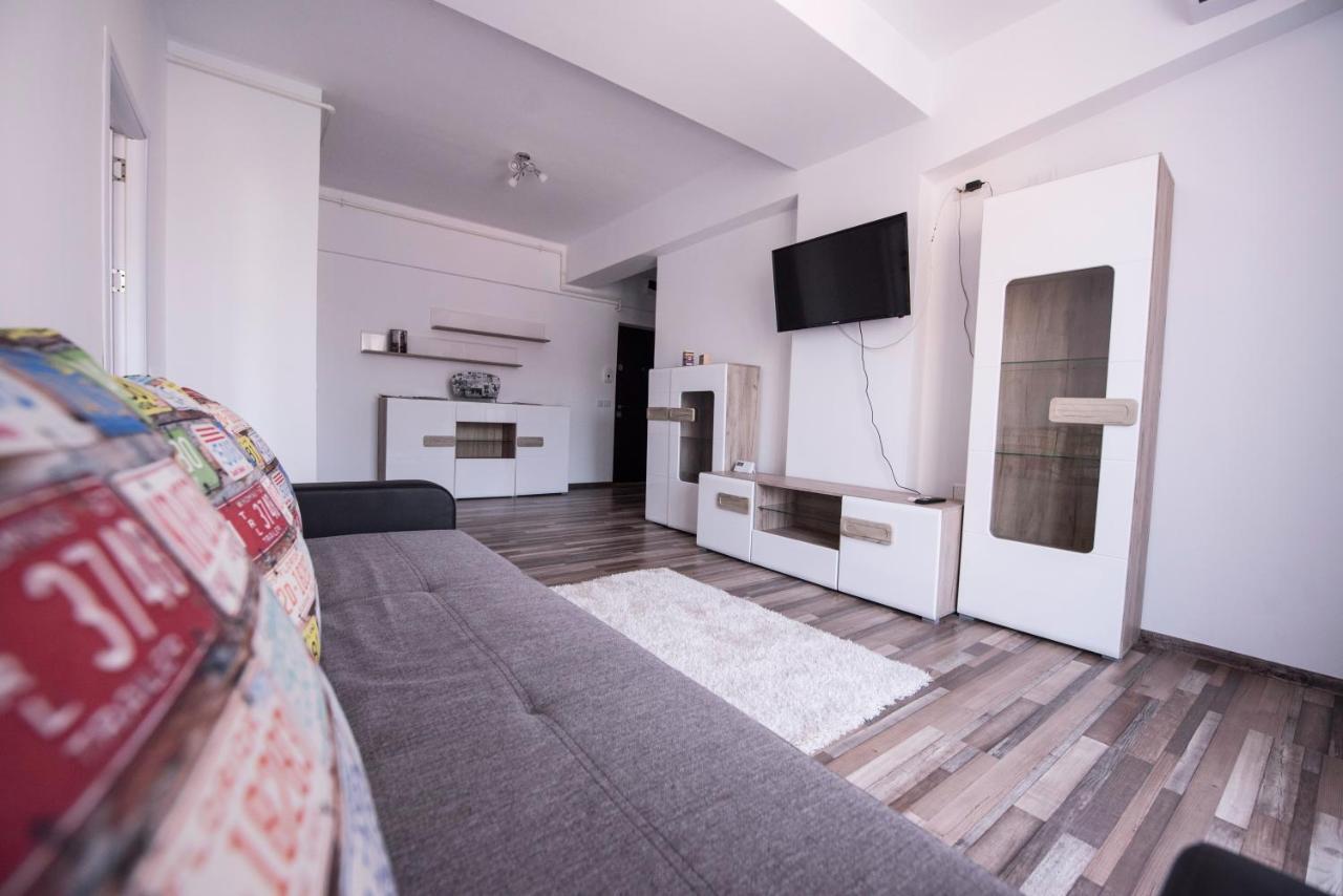 Labirint Apartament Constanta Bagian luar foto