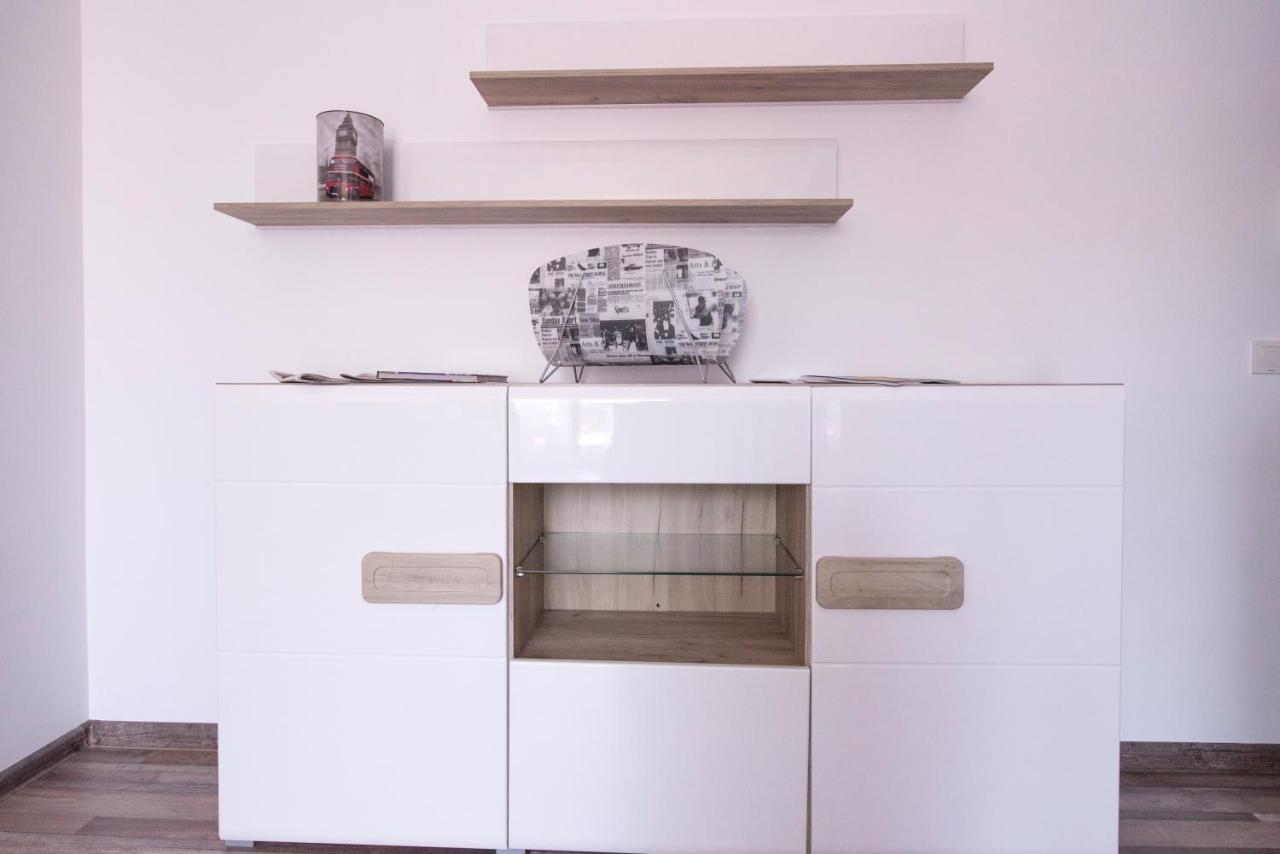 Labirint Apartament Constanta Bagian luar foto